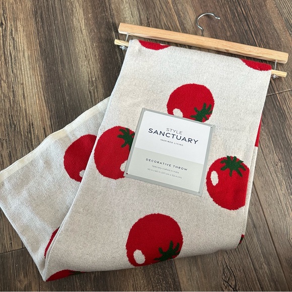Tomato decorative throw blanket crafted in India Style Sanctuary NEW 50x60 - Picture 1 of 4